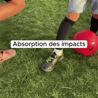 ShinDefender Flex : Le protège-tibia léger, confortable et conçu pour rester bien en place.
